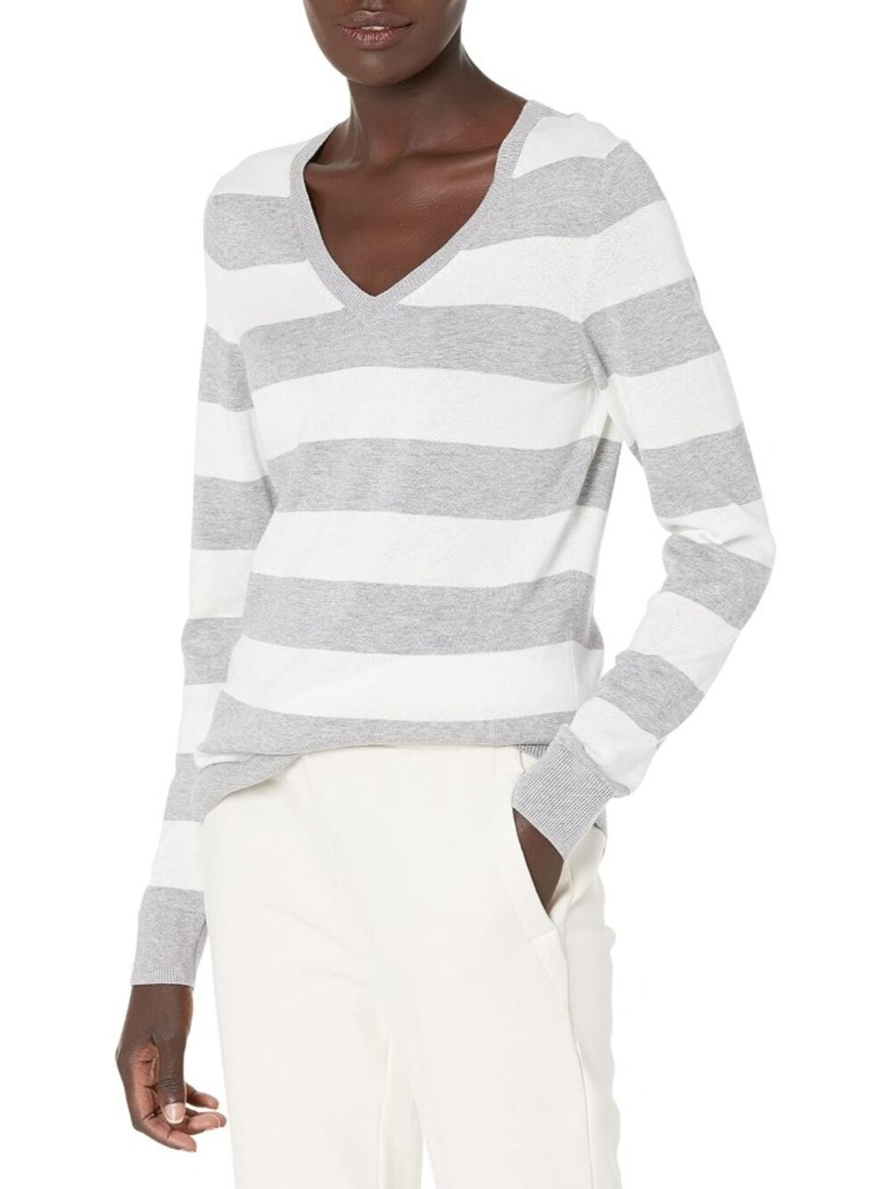 Amazon Essentials Women's Light Grey 1 V Neck Lightweight Long Sleeve Sweaters